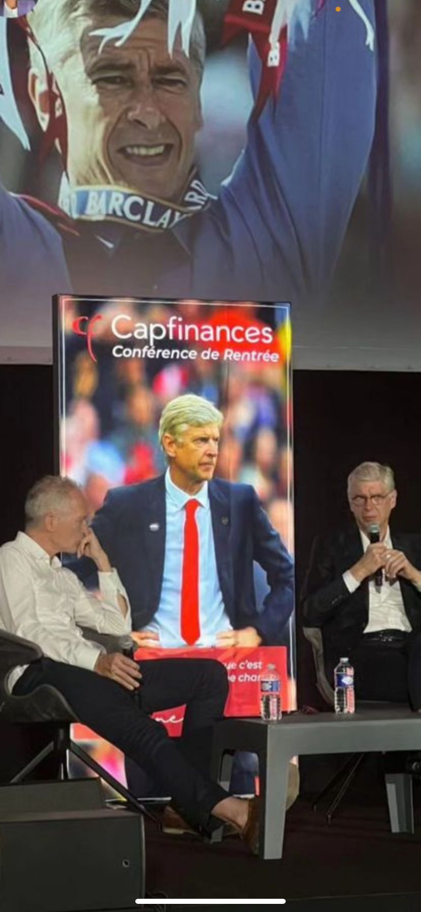 Conference Arsene Wenger - déco stand de qualité